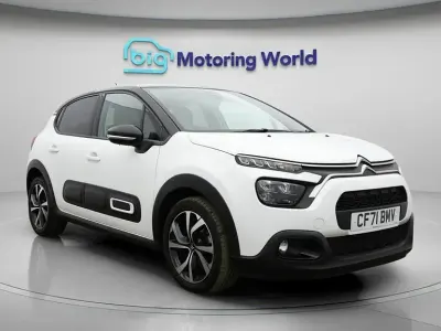 Używany Citroën C3 PureTech 83 KM (61 kW) 2021 Biały Hatchback
