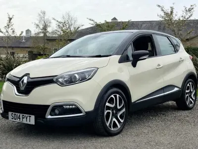 Usado Renault Captur Dynamique 90 CV (66 kW) 2014 Beige SUV