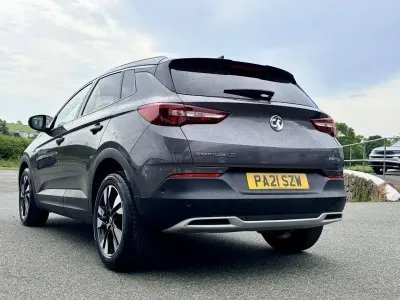 Used Vauxhall Grandland X Edition 128 HP (94 kW) 2021 Grey SUV