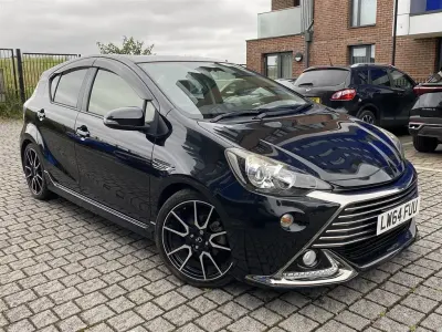 Used Toyota Yaris Edition 101 HP (74 kW) 2014 Black Hatchback