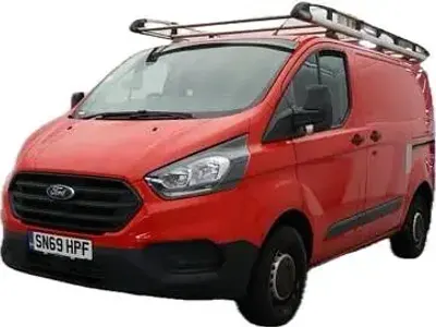 Used Ford Transit Custom 105 HP (77 kW) 2019 Red Van