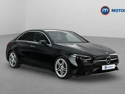 Używany Mercedes A180 Executive 136 KM (100 kW) 2024 Czarny Sedan/Limuzyna