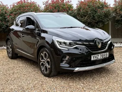 Used Renault Captur SE 140 HP (102 kW) 2022 Black SUV