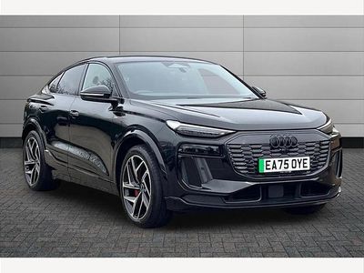 Begagnad Audi Q6 e-tron Advanced 284 kW (387 HK) 2025 Svart SUV