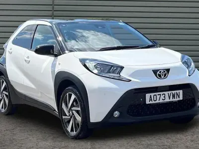 Used Toyota Aygo X 72 HP (52 kW) 2023 White SUV
