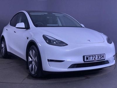 White Used 2022 Tesla Model Y SUV | £21,999 (Fair price)