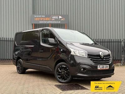 Begagnad Renault Trafic 2018 Svart Minibuss