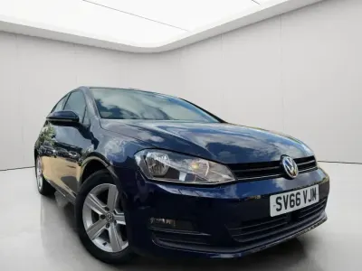 Used VW Golf VII Edition 110 HP (80 kW) 2016 Blue Hatchback