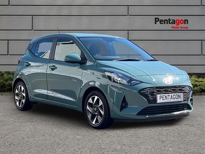 Used Hyundai i10 Advanced 65 HP (47 kW) 2024 Green Hatchback
