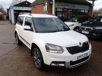 Used Skoda Yeti SE Drive 110 HP (80 kW) 2017 White SUV