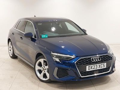 Usado Audi A3 S-Line 110 HP (80 kW) 2023 Azul Sedan