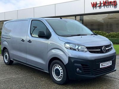 Used Vauxhall Vivaro 100 kW (136 HP) 2023 Moonstone grey MPV