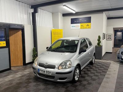 Silver Used 2004 Toyota Yaris T3 Hatchback | £895 (Fair price)