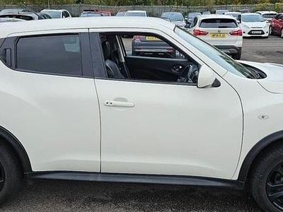 Pure white Used 2012 Nissan Juke Tekna SUV | £4,675 (Fair price)