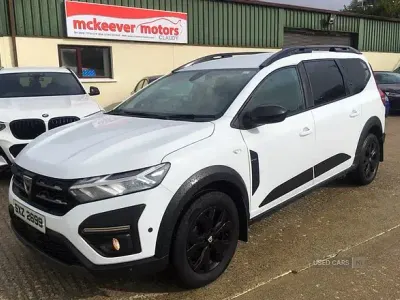 Usado Dacia Jogger Extreme 110 HP (80 kW) 2023 Branco Monovolume