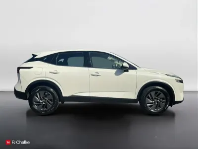 Used Nissan Qashqai Acenta Premium 2023 White SUV