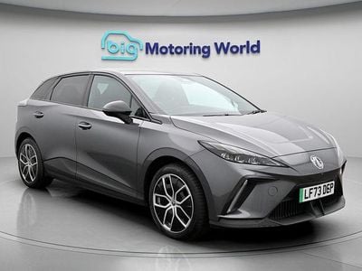 Begagnad MG MG4 EV Trophy 319 kW (435 HK) 2023 Grå Halvkombi