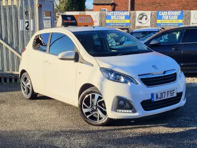 Used Peugeot 108 Allure 82 HP (60 kW) 2017 White Hatchback
