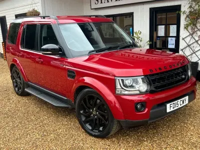 Używany Land Rover Discovery 4 SE 255 KM (187 kW) 2015 Czerwony SUV