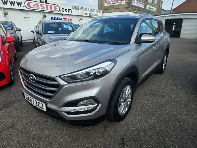 Used Hyundai Tucson SE 177 HP (130 kW) 2017 Beige SUV