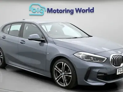 Używany BMW 118 M Sport 136 KM (100 kW) 2023 Szary Hatchback