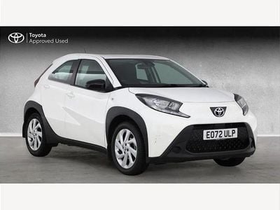 Begagnad Toyota Aygo X PURE 72 HK (52 kW) 2022 Vit SUV