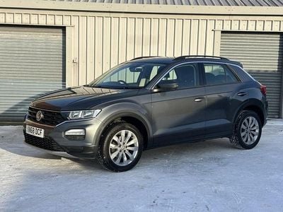 Grey Used 2018 VW T-Roc SE SUV | £11,400 (Fair price)