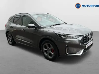 Usado Ford Kuga ST-Line 183 CV (134 kW) 2025 Gris SUV