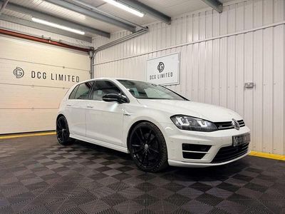 Begagnad VW Golf VII R 2016 Vit Halvkombi