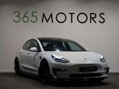 White Used 2020 Tesla Model 3 Sedan | £15,480 (Fair price)