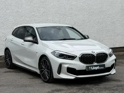 Usado BMW M135 Sport Line 300 CV (220 kW) 2020 Blanco Utilitario