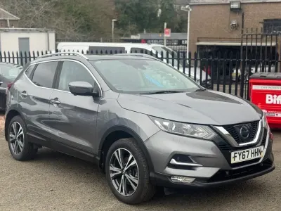 Used Nissan Qashqai N-Connecta 115 HP (84 kW) 2017 Grey SUV
