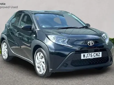 Usado Toyota Aygo X PURE 72 HP (52 kW) 2025 Preto SUV