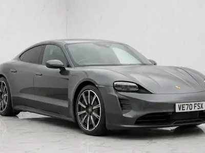 Usado Porsche Taycan 419 kW (571 HP) 2023 Sedan