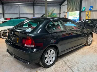 Used BMW 318 Compact Sport Line 143 HP (105 kW) 2003 Hatchback