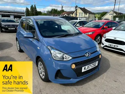 Usado Hyundai i10 SE 66 CV (48 kW) 2017 Azul Utilitario