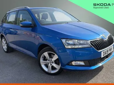 Used Skoda Fabia SE L 108 HP (79 kW) 2019 Race blue metallic Hatchback