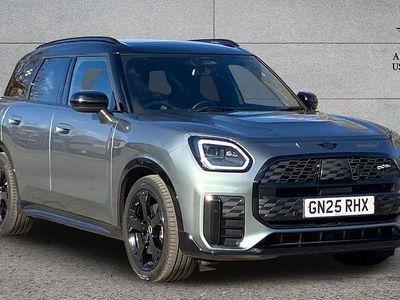 Green Used 2025 Mini Countryman SUV | £35,790 (Fair price)