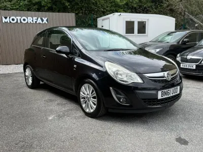 Używany Vauxhall Corsa 2011 Czarny Hatchback