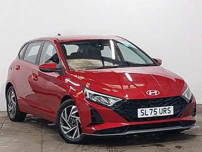 Used Hyundai i20 Advanced 100 HP (73 kW) 2025 Red Hatchback