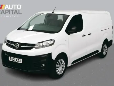 Used Vauxhall Vivaro 100 HP (73 kW) 2021 White MPV