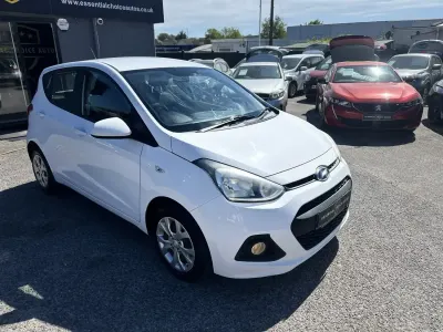 Gebraucht Hyundai i10 SE 2015 Weiß Kleinwagen
