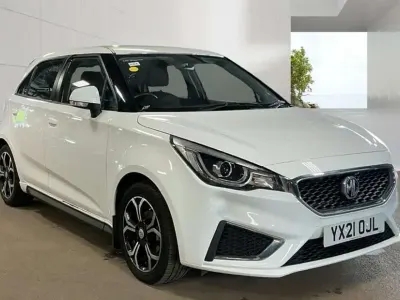 Used MG MG3 Exclusive 106 HP (77 kW) 2021 White Hatchback
