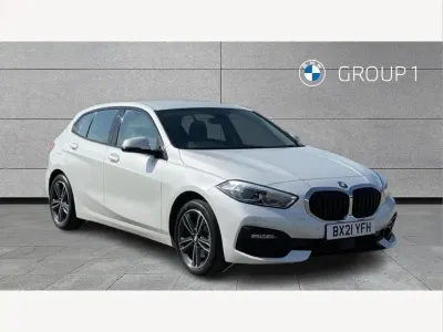 Used BMW 118 Sport Line 136 HP (100 kW) 2021 Mineral white Hatchback