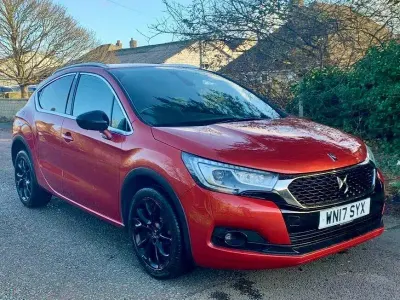 Used DS Automobiles DS4 120 HP (88 kW) 2017 Orange Hatchback