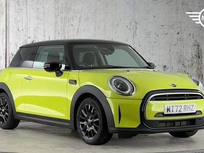 Used Mini Cooper Classic 134 HP (98 kW) 2022 Yellow Hatchback