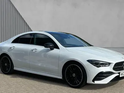 Used Mercedes CLA200 AMG Line Premium Plus 163 HP (119 kW) 2024 Digital white metallic