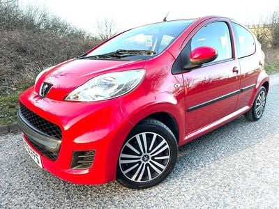 Used Peugeot 107 68 HP (50 kW) 2011 Red Hatchback