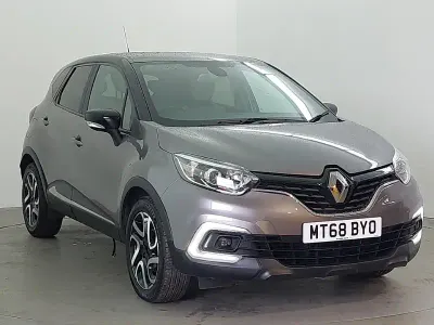Usado Renault Captur Iconic 90 HP (66 kW) 2018 Cinzento SUV