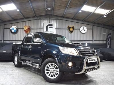 used Toyota HiLux INVINCIBLE 4X4 D 4D DCB